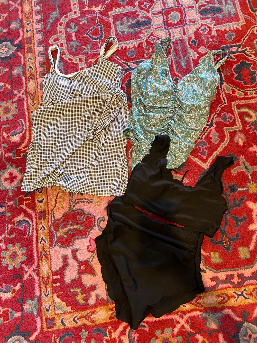 Maternity swimsuit bundle
